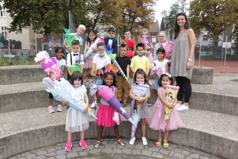 Klassenfoto 1b Einschulung