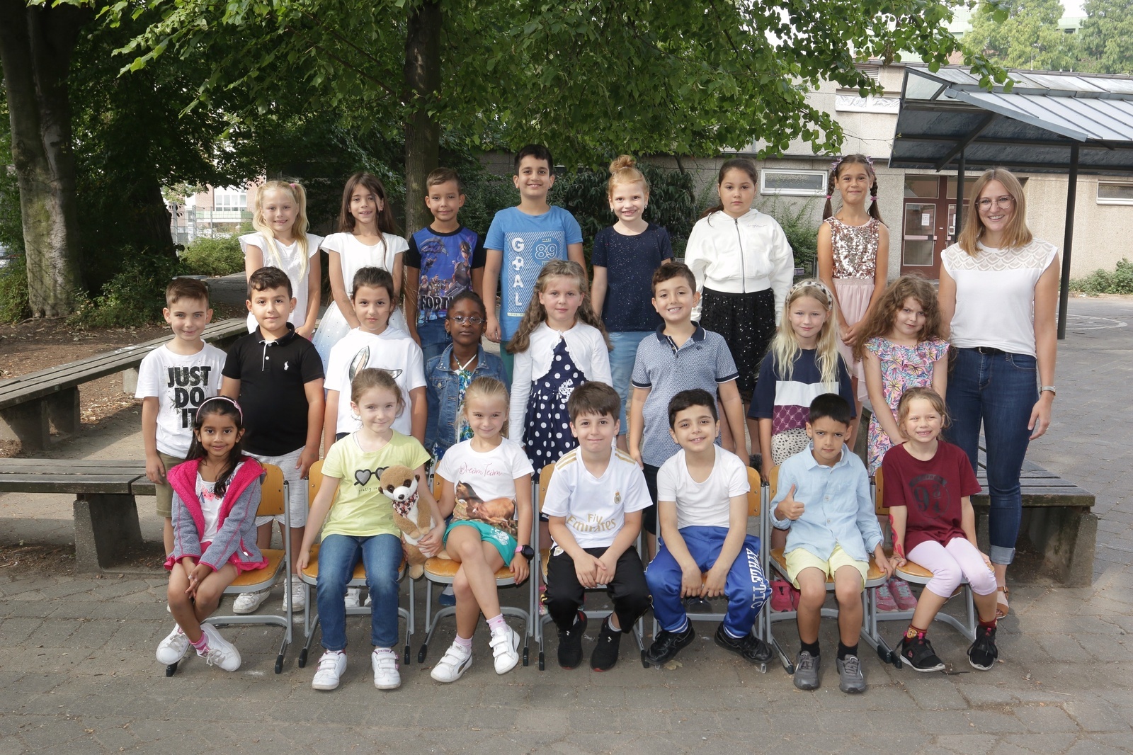 Klassenfoto Klasse 2b 2022